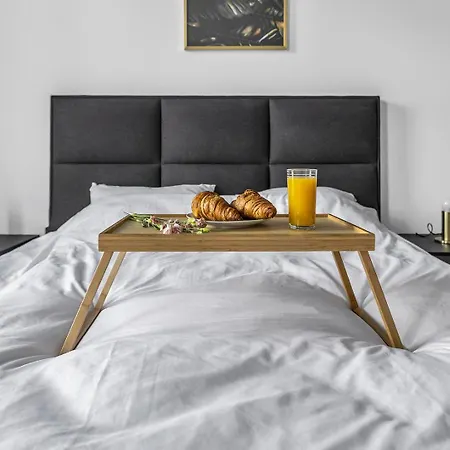 Rydygiera - For 4p, View, Balcony, Shopping Mall Nearby - By Rentujemy Appartement *