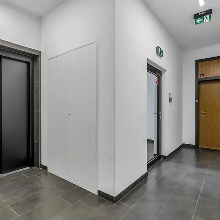 Rydygiera - For 4p, View, Balcony, Shopping Mall Nearby - By Rentujemy Appartement Warschau
